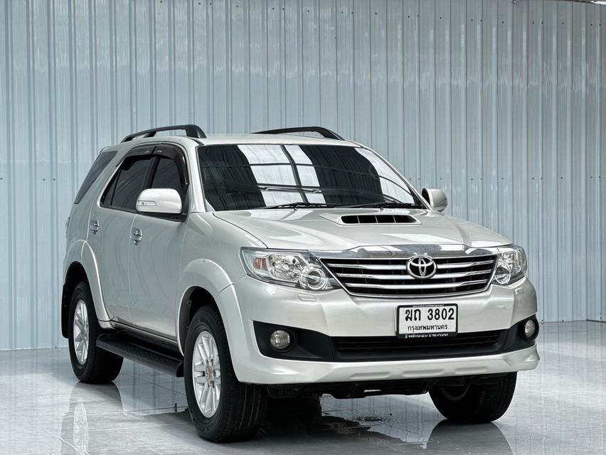 Toyota Fortuner 3.0V D4D VN TURBO VSC ดีเซล เกียร์ออโต้  ปี2012