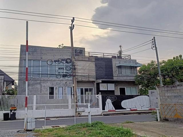 ให้เช่า Home Studio 2 ชั้น + ดาดฟ้า ขนาด 101 ตร.ว. 398 ตรม. ถนนสุขุมวิท 101-1 ซอยวชิรธรรมสาธิต51 2