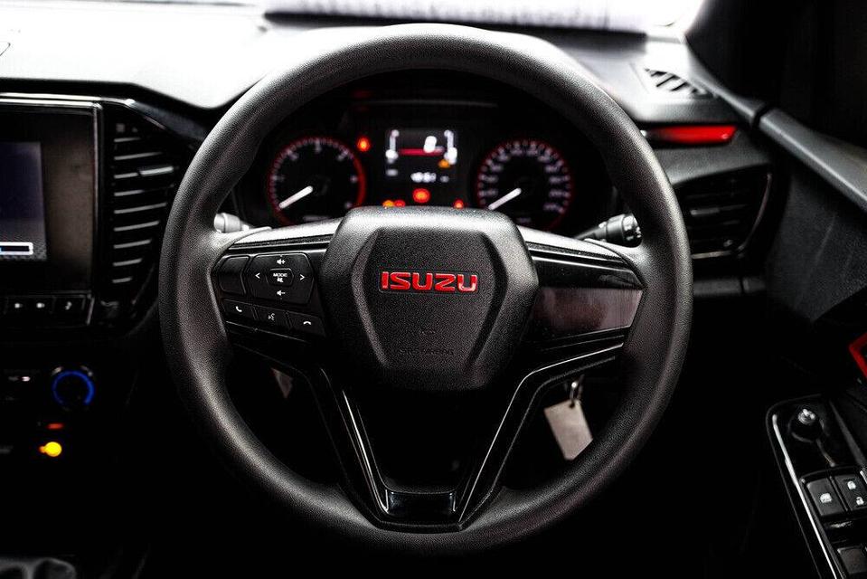 NEE ISUZU D-MAX 1.9 X-SERIE MT 2021 รูปย่อยที่ 2