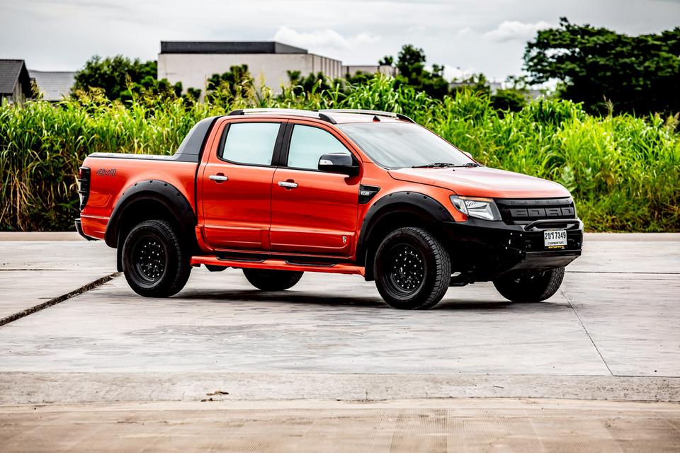 Ford Ranger 3.2 Wildtrak 4x4 Hi-Lander Double Cab เกียร์ AT ปี 2014 สีส้ม แต่งครบสวยๆ