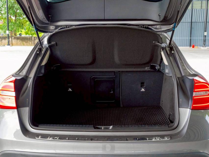 ขาย Benz Gla200 1.6Urban ปี14 17