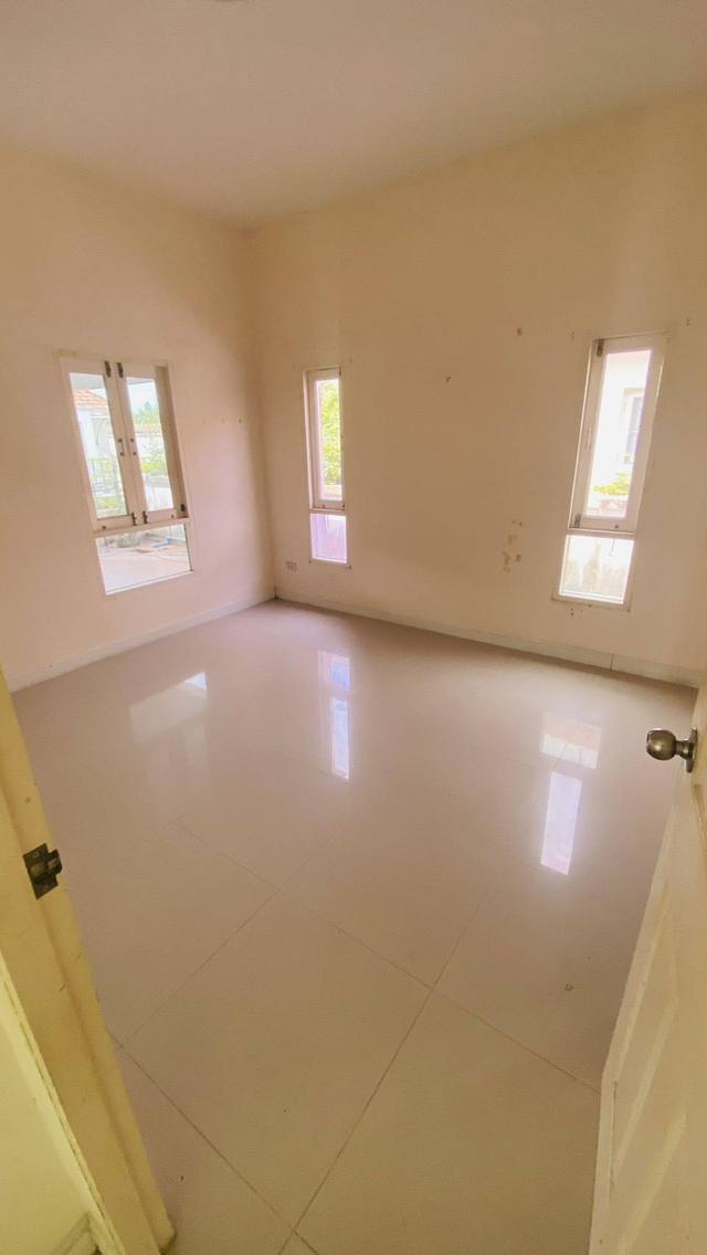 ขาย / เช่าบ้านเดี่ยว ตามสภาพ ชั้นเดียวใกล้สุขุมวิท ขนาด 58 ตร.วา 3 นอน 2 น้ำ ทำเลดีเดินทางสะดวก ( เลี้ยงสัตว์พันธุ์เล็กได้ ) 12