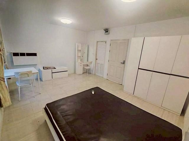 ขายอาคารพาณิชย์ (พร้อมผู้เช่า) ในโครงการดีคอมเพล็กซ์ ศรีราชา-นิคมปิ่นทอง1 ต.หนองขาม อ.ศรีราชา จ.ชลบุรี 5