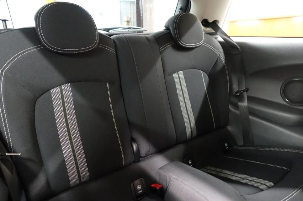 MINI Sport Seat เบาะผ้า Double Stripe สี Carbon Black สำหรับ F55 F56 Cooper 3