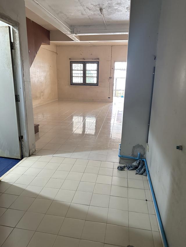 ทาวเฮาส์ 2ชั้น 2ห้องนอน2ห้องน้ำ 1จอดรถ นนทบุรี 8