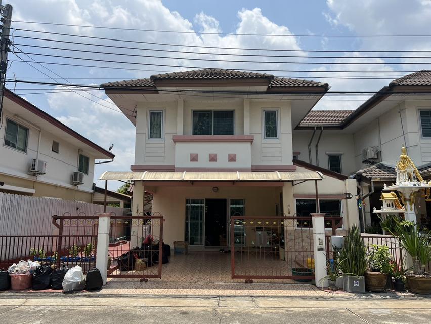 บ้านแฝด 2 ชั้น ใกล้ตลาดบางบัวทอง 2