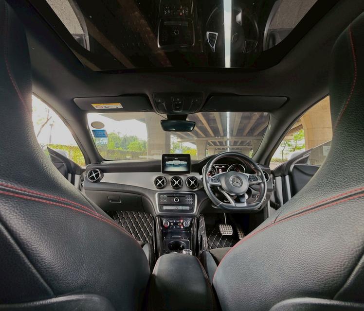 Mercedes-Benz CLA 250 AMG W117 ปี 2018 รูปที่ 5