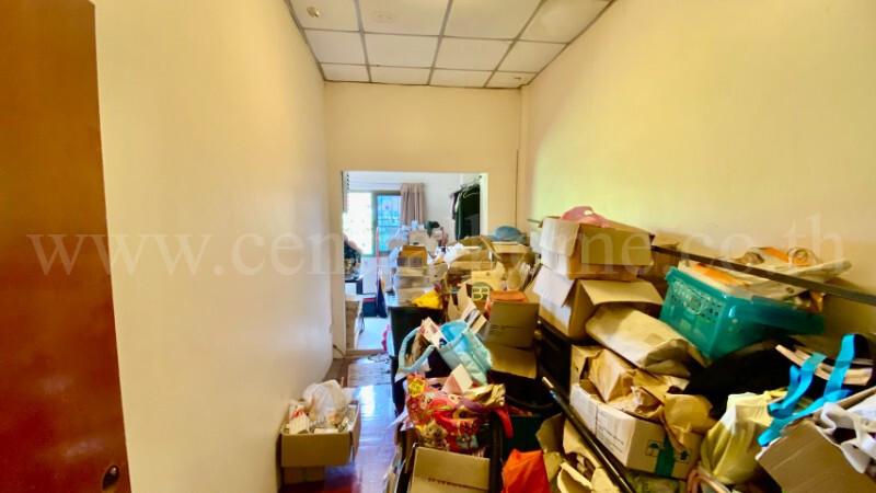 ทาวน์เฮ้าส์ บัวทองธานี ถนนกาญจนาภิเษก ทำเลดี เดินทางสะดวก 7