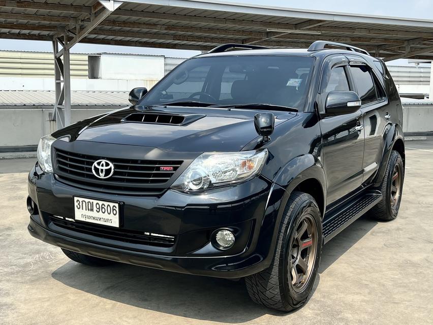 TOYOTA FORTUNER 3.0 V 4X4 auto  ปี 2011 