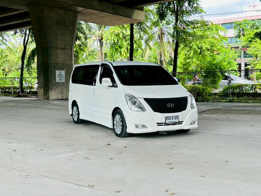 ขายรถ Hyundai Grand Starex 2.5 ปี 2013 สีขาว เกียร์ออโต้