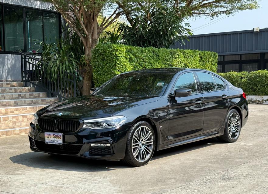 2019 BMW 530e MSPORT รถออกศูนย์ BMW THAILAND รถวิ่งน้อย เข้าศูนย์ทุกระยะ ไม่เคยมีอุบัติเหตุครับ 4