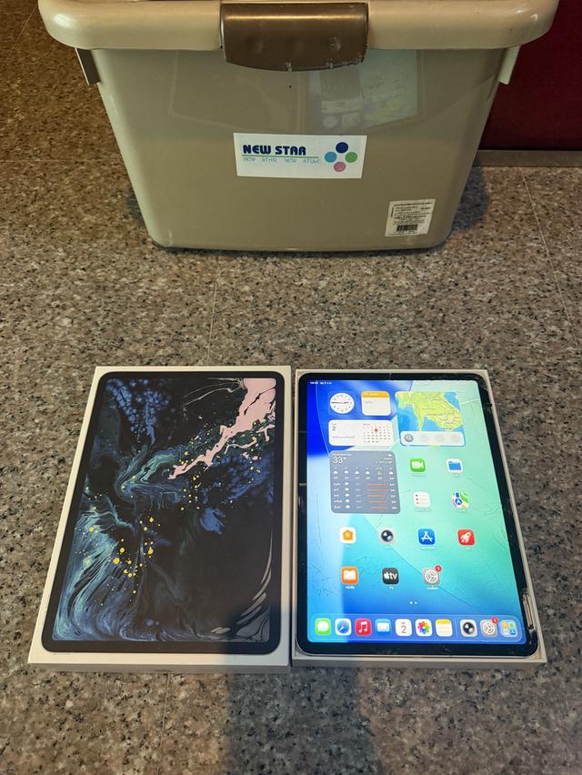 ขายiPadPro11นิ้วสีSilver256กิ๊กWifi Celluer มีกล่องใช้งานดีถูกๆ