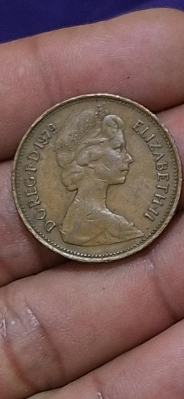 British coin 2 pennies. รูปที่ 2
