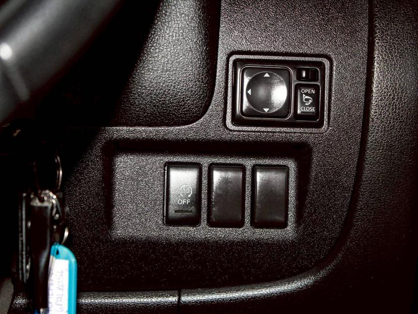 NISSAN ALMERA, 1.2 E SPORTECH ปี 2017 โฉม ปี11-20  15