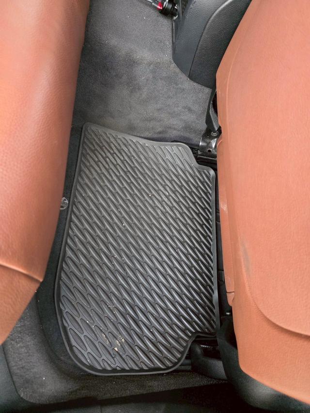 รถบ้านฝากขาย BMW 525d 2013 เครื่อง N57 6 สูบ 3000cc เลี้ยว 4 ล้อ ไฟหน้า adaptive เลี้้ยวตามพวงมาลัย 6