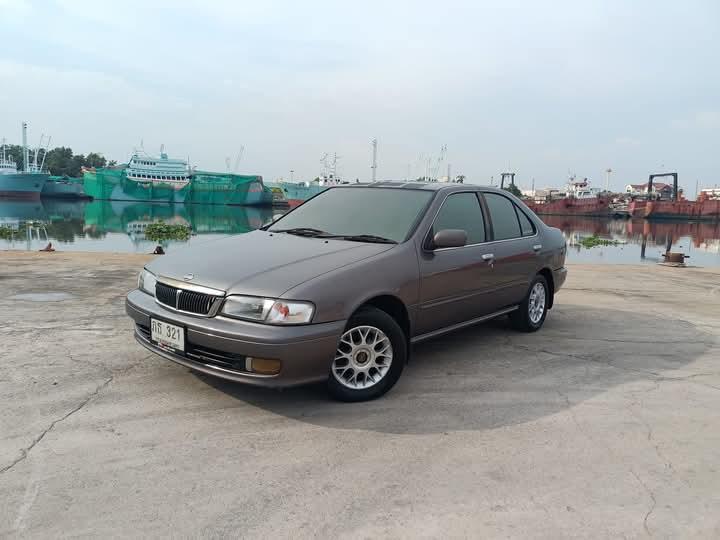 รีบขาย NISSAN SUNNY 4