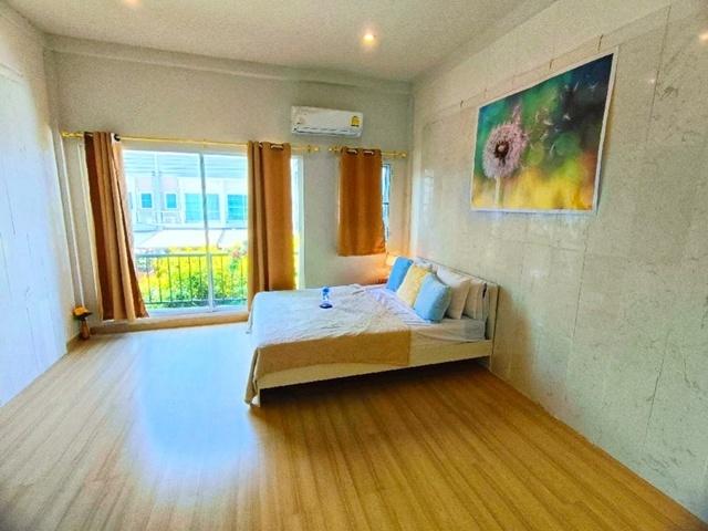 ตลาดนัดลุงออม 349ม. ให้เช่าทาวน์โฮม 2 ชั้น 22ตร.วา. 162ตร.ม. วงแหวน ปิ่นเกล้า พระราม 5 บางกรวย
