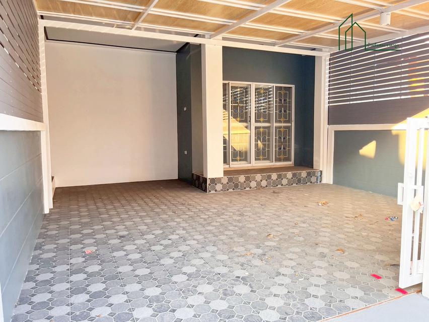 ทาวน์เฮ้าส์ ม.ชายคลอง ถนนเทพารักษ์ พร้อมอยู่ 3