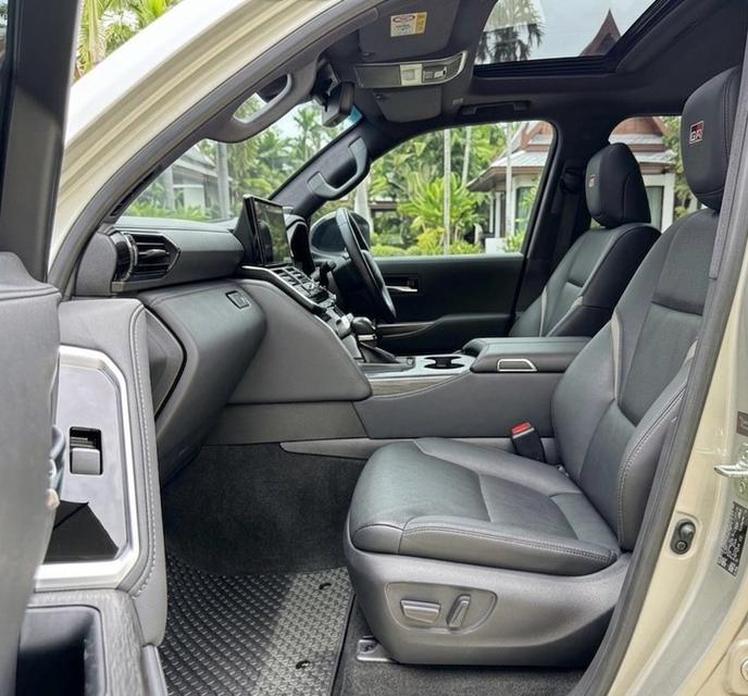 Toyota Land Cruiser LC300 GR Sport ปี 2022 รูปที่ 5