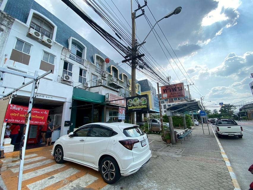 ให้เช่าโฮมออฟฟิศ ติดถนน ใกล้โรงเรียน 2