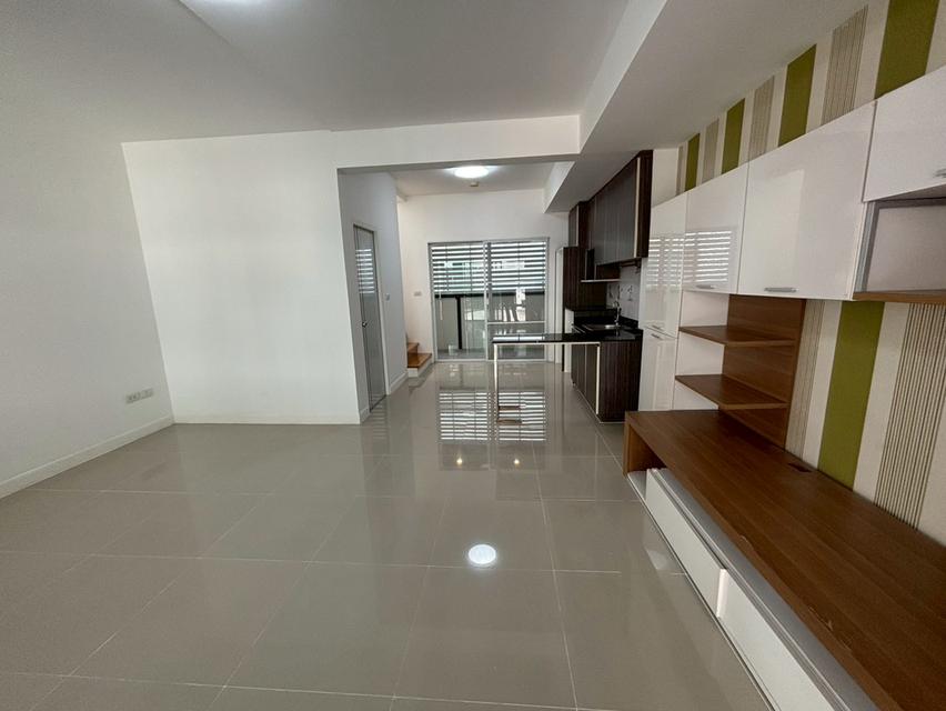 🏡ขายทาวน์โฮม 2 ชั้น ม.วิลลาจิโอ้ พระราม 2 บ้านสวย ทำเลดี ใกล้ถนนใหญ่ เข้า-ออกสะดวก พร้อมอยู่ทันที 16