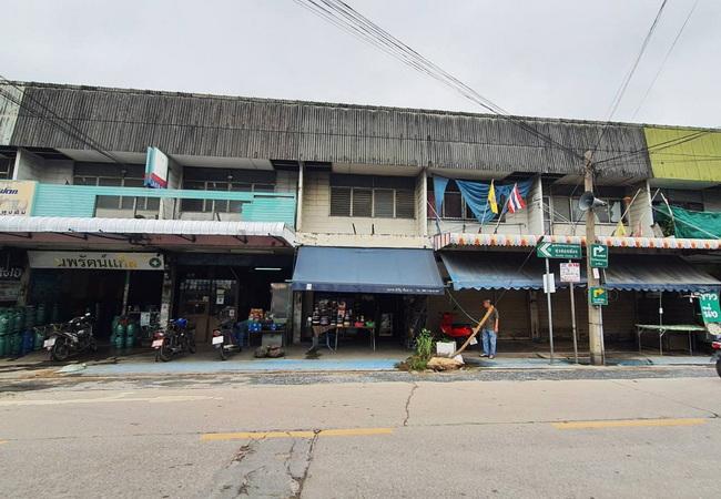 ขายอาคารพาณิชย์ เคหะทุ่งสองห้อง ถนนกำแพงเพชร 6 เนื้อที่ 14.9 ตร.ว. ทำเลค้าขาย 1