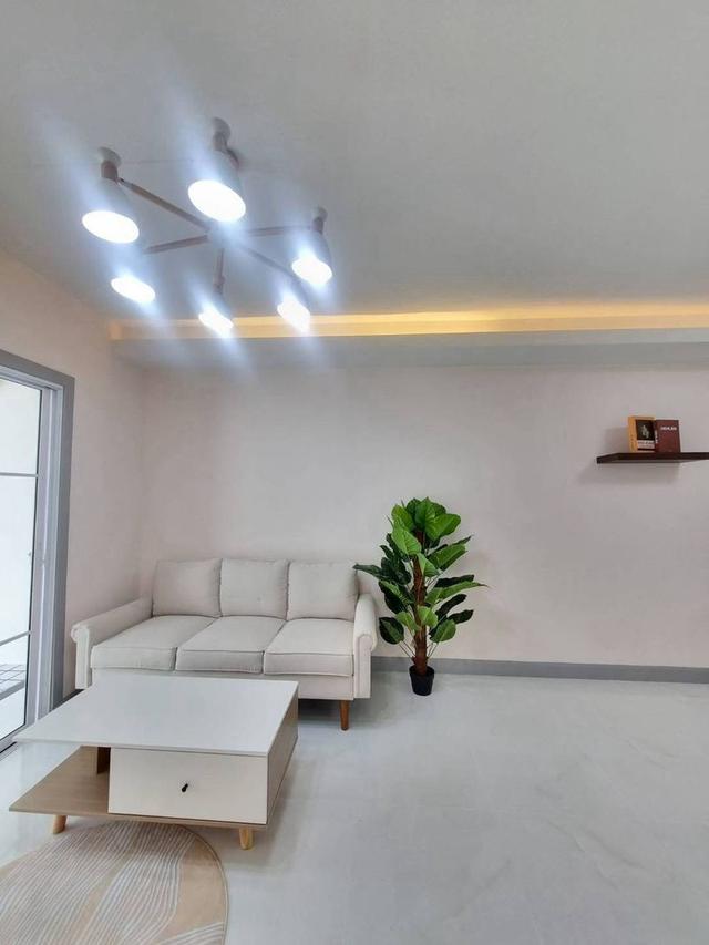 หมู่บ้านพฤกษา 21 ซอยคลองถนน-บางใหญ่ 8