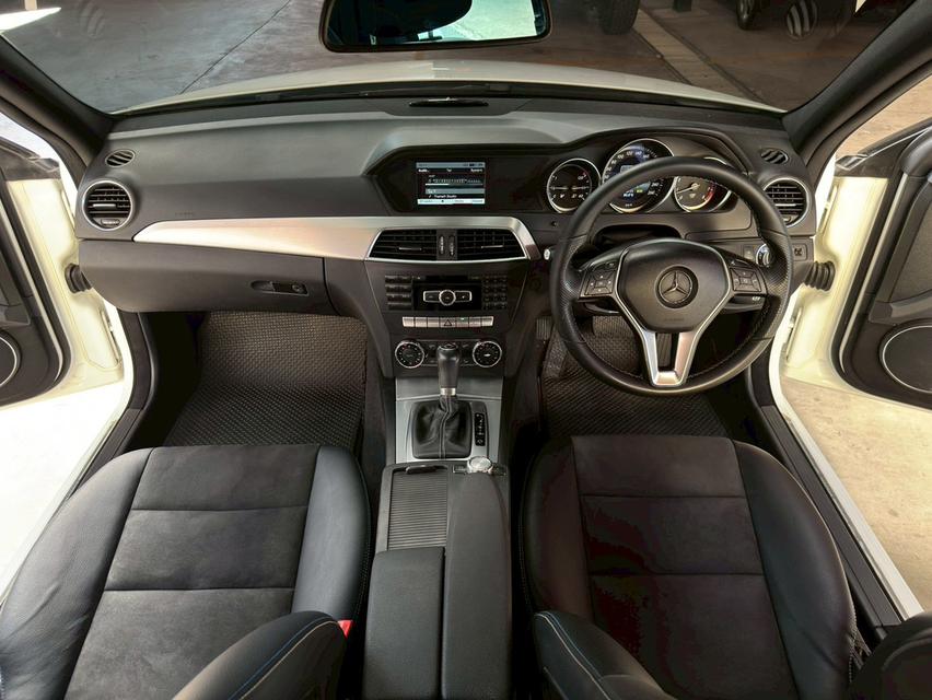 Mercedes-Benz C200 W204 Edition C AMG Sport พิเศษ ตัวสุดท้าย ปี 2014 10