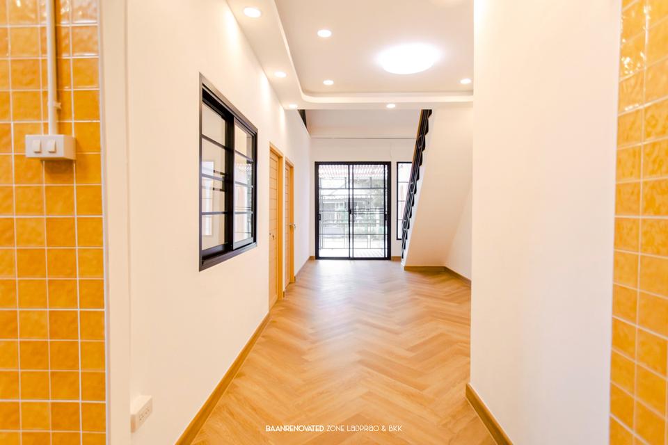 🏡ขายทาวน์เฮ้าส์หัวมุม มีชั้นใต้หลังคา📍ทำเลนวมินทร์ 111 แยก 3 5
