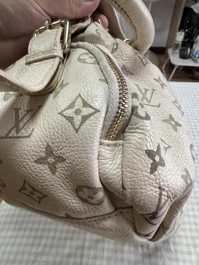 กระเป๋า Louis Vuitton Vintage Sholder bag 9