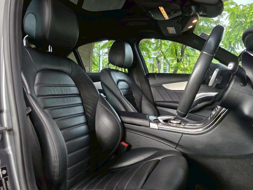 Benz C350e Amg ปี19 11