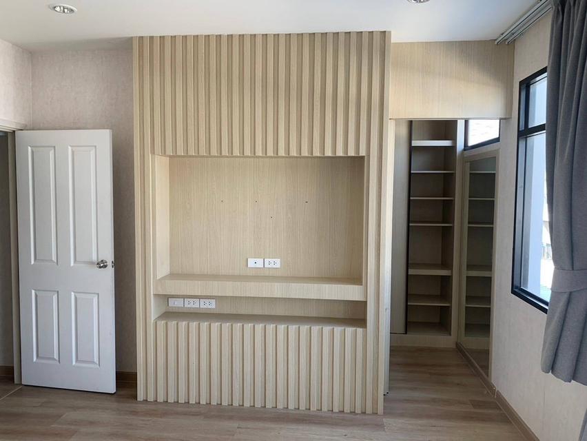 ขาย ทาวน์โฮมหลังใหญ่ หมู่บ้าน 𝐆𝐨𝐥𝐝𝐞𝐧 𝐕𝐚𝐥𝐥𝐞𝐲 ศรีราชา หมู่บ้านใหม่ เงียบสงบ สิ่งอำนวยความสะดวกครบ เดินทางสะดวก ใกล้โรงเรียนอัสสัมชัญ ศรีราชา 3