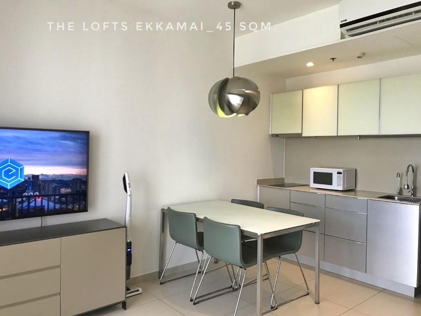 ให้เช่า คอนโด ห้องใหญ่ 1 นอน วิวสวย ห้องสวย The Lofts เอกมัย (เดอะ ลอฟท์ เอกมัย) 45 ตรม. ใกล้ BTS เอกมัย ห้าง ร้านค้า สะ 2