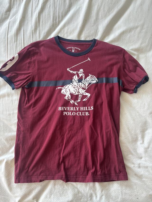 เสื้อยืด