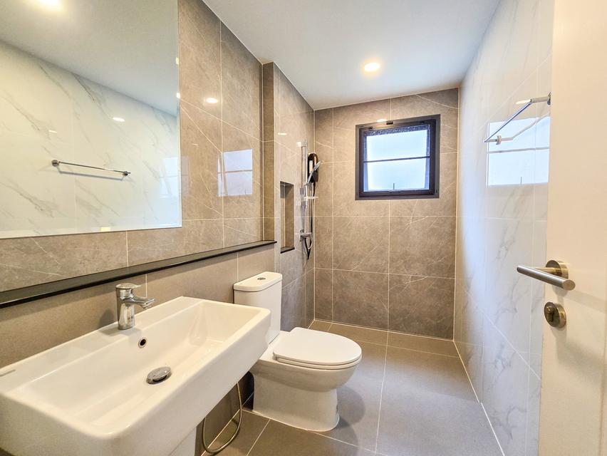 ให้เช่า บ้านเดี่ยว 𝐓𝐡𝐞 𝐂𝐢𝐭𝐲 𝐁𝐚𝐧𝐠𝐧𝐚 ใกล้ Mega Bangna หันหน้าทิศเหนือ 4ห้องนอน 1ห้องแม่บ้าน ตกแต่งสวย พร้อมเข้าอยู่ 17