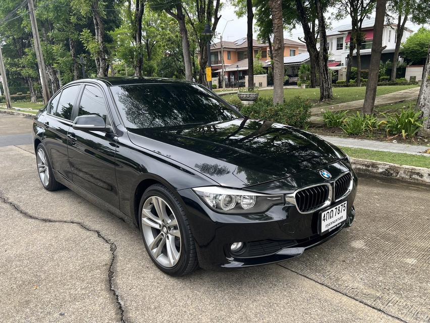  BMW 316i F30