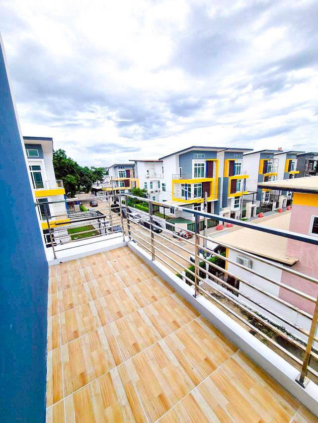 บ้านเดี่ยว 3 ชั้น หมู่บ้านหลังสวน สาย 4 สามพราน นครปฐม 20