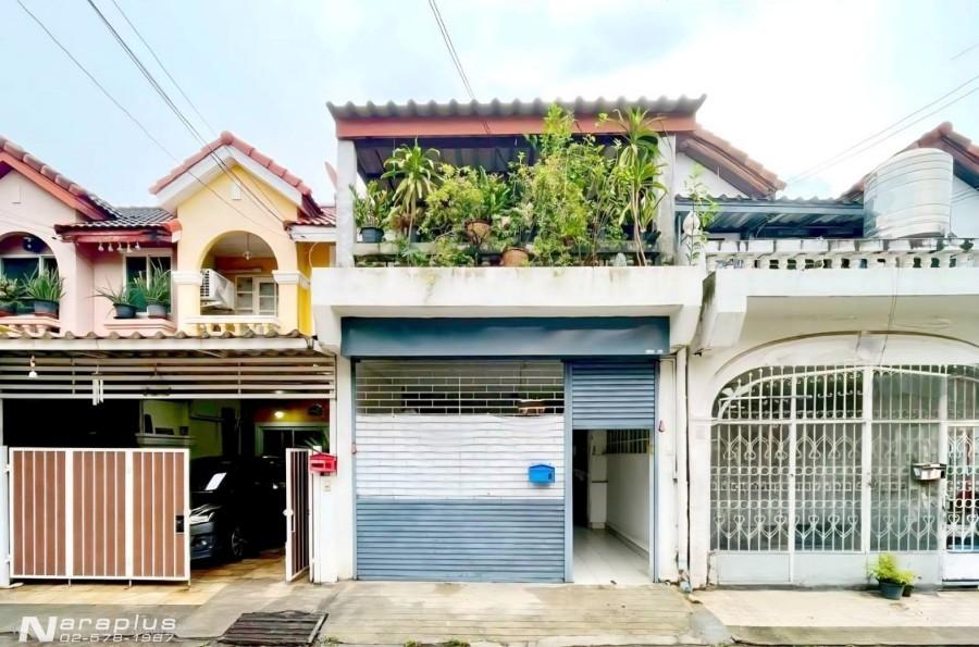 69020118 : ขายทาวน์เฮ้าส์ 2 ชั้น 16 ตรว. หมู่บ้านพิมพ์ทอง ลาดพร้าว 101 แยก 35 ใกล้รถไฟฟ้าสายสีเหลือง คุ้มค่า น่าอยู่ ราคานี้หาไม่ได้อีกแล้ว 1