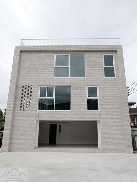 ให้เช่าอาคารสำนักงาน 4 ชั้น 600 ตร.ม. ซอยนาคนิวาส 15 ลาดพร้าว 71 เลียบด่วน ทำเลศักยภาพ เข้าออกได้หลายเส้นทาง ใกล้เลียบด่ 1