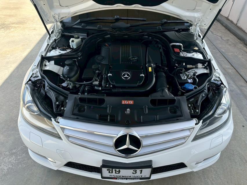 Mercedes-Benz C250 CGI 1.8L BlueEFFICINEY AMG (W204) รถมือเดียวออกห้างสภาพสวยพร้อมใช้งาน 19