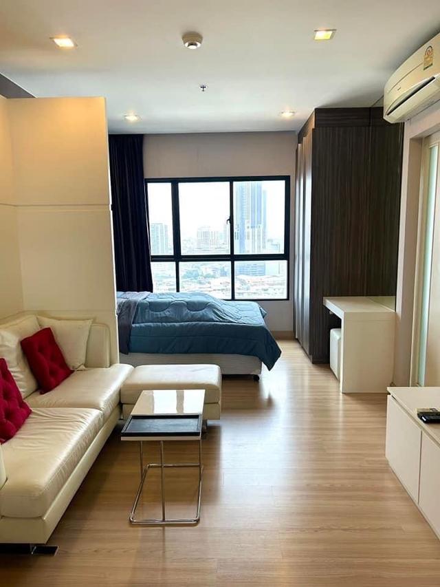 Urbano Absolute Sathon Taksin	For Rent 4