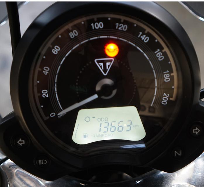 2019 triumph street twin 900 14