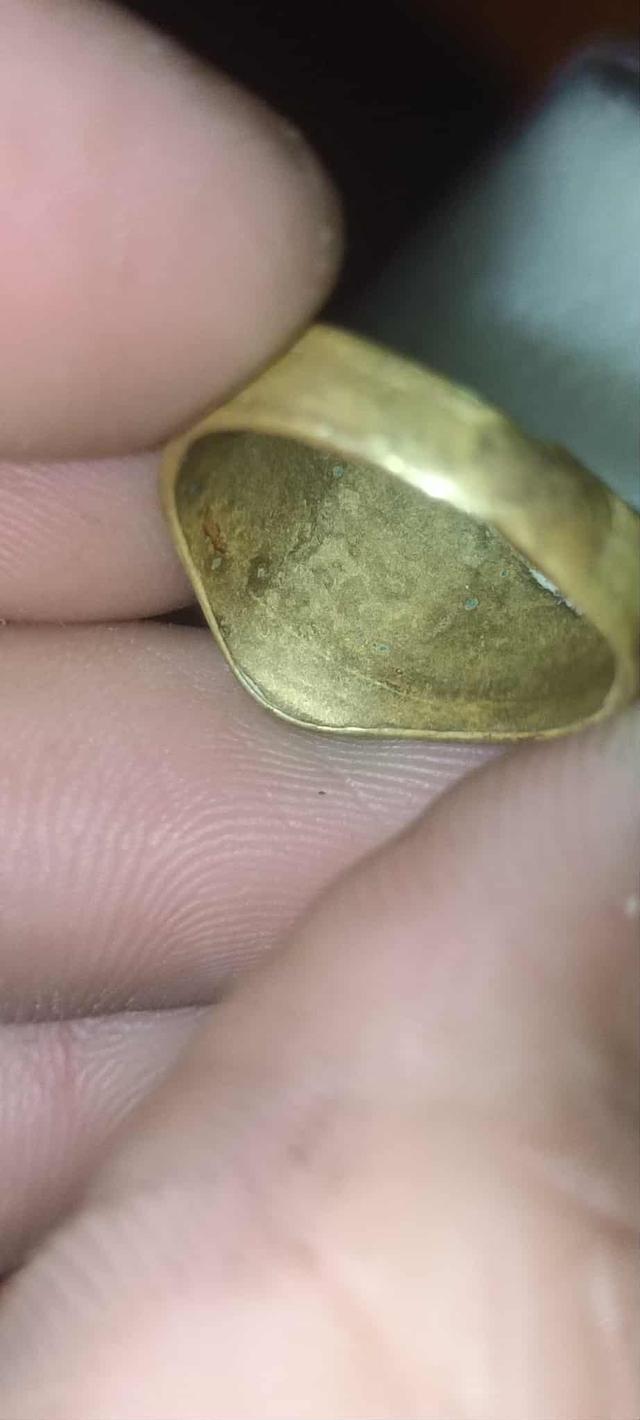 แหวนหลวงพ่อกวย 2