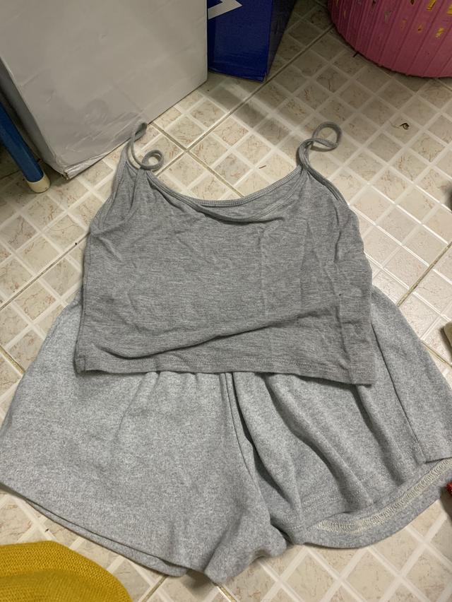ลงขายเสื้อผ้าเราเองจ้าาา