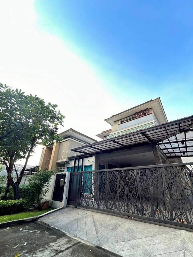 Sale / Rent Grand Bangkok boulevard Kasert- Nawamin 129 square wah. With a bid swimming pool. 5 bedrooms 7 bathrooms Fully furnished Sale 30 Million 1