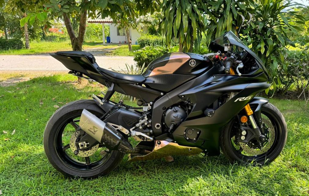 มอเตอร์ไซค์ Yamaha YZF-R6 2