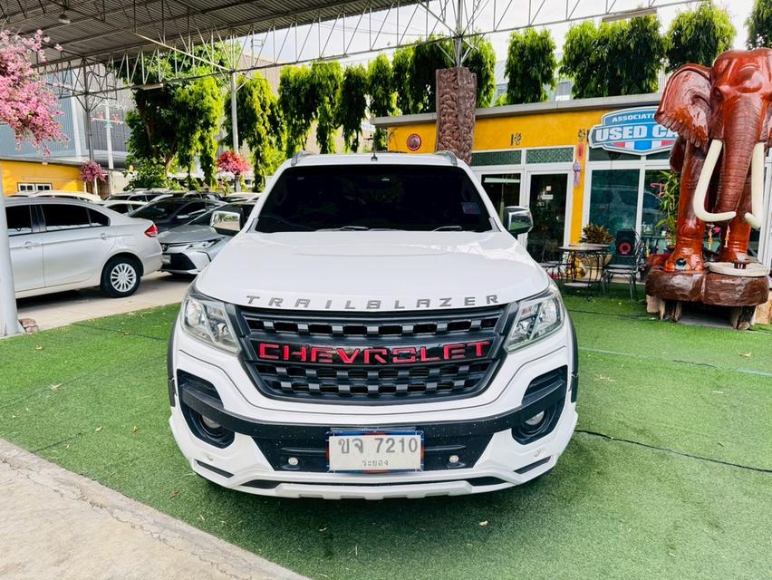 CHEVROLET TRAILBLAZER  รุ่น LTZ เครื่อง2.5cc. AUTO ปี 2019 ~ป้ายแดงขายเกือบ1.5ล้านบาท ~ประหยัดเงินไปถึง60%คะ ~จุดเด่นของคันนี้ ~ใช้น้อยไมล์แท้100%คะ 