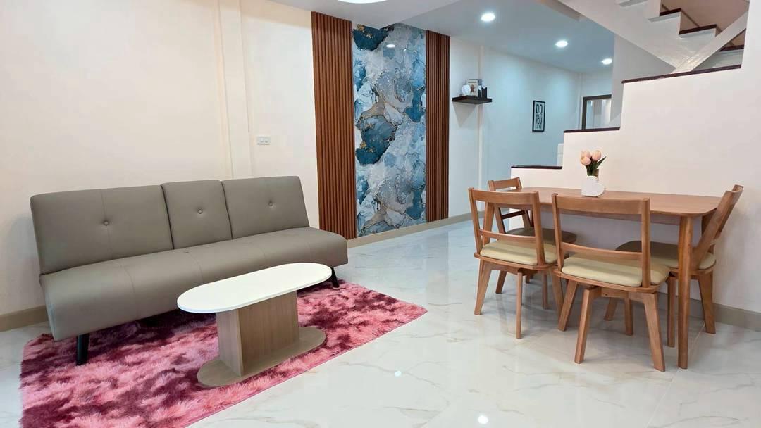 💥 โอกาสสุดท้าย! ทาวน์เฮ้าส์นนทบุรี ฟรีโอน + แถมของเยอะ 4