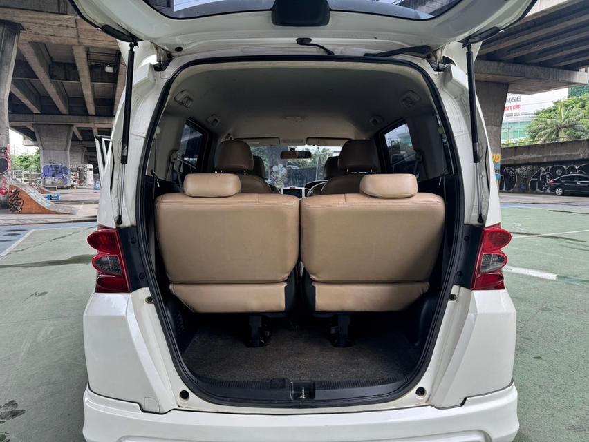 ขายรถ Honda Freed 1.5E ปี 2013 สีขาว เกียร์ออโต้ 17