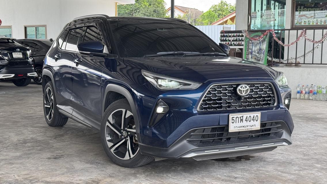 Toyota Yaris 1.5e-HEV Premium luxury AT 2023